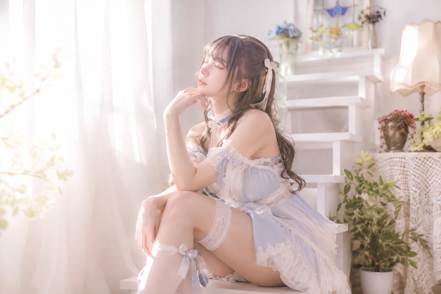 窓辺の黄昏アンニュイポーズの撮影例